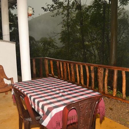 Bed and Breakfast Silent Nest à Ella Extérieur photo
